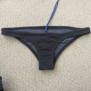 JOLYN Europe Bottoms